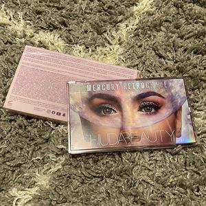 Huda Beauty Mercury Retrograde Eyeshadow Palette